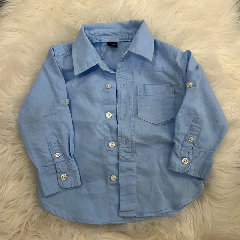 BabyGap size 18-24 months light blue dress shirt